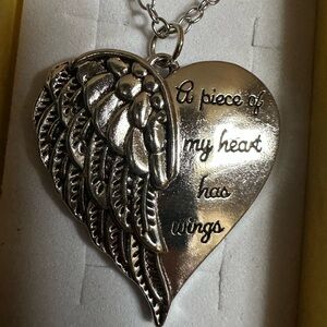 Silver tone Heart Pendant Necklace New in box